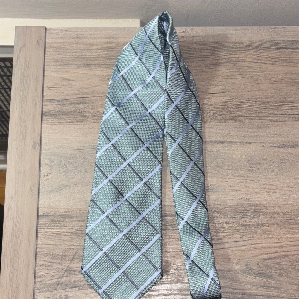 Donald Trump Signature Collection Silk Gray Checkered Tie